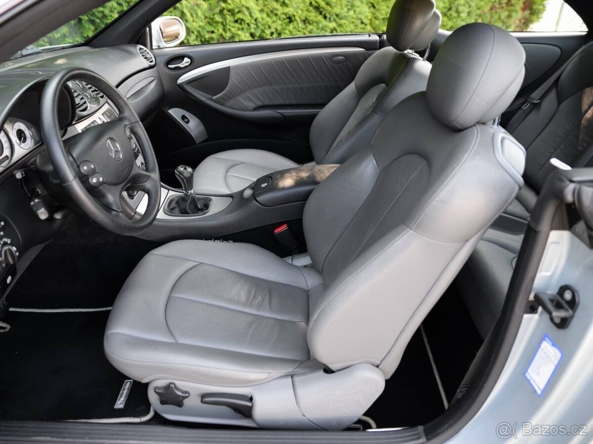 Mercedes-Benz CLK 220 CDI AVANTGARDE - 16