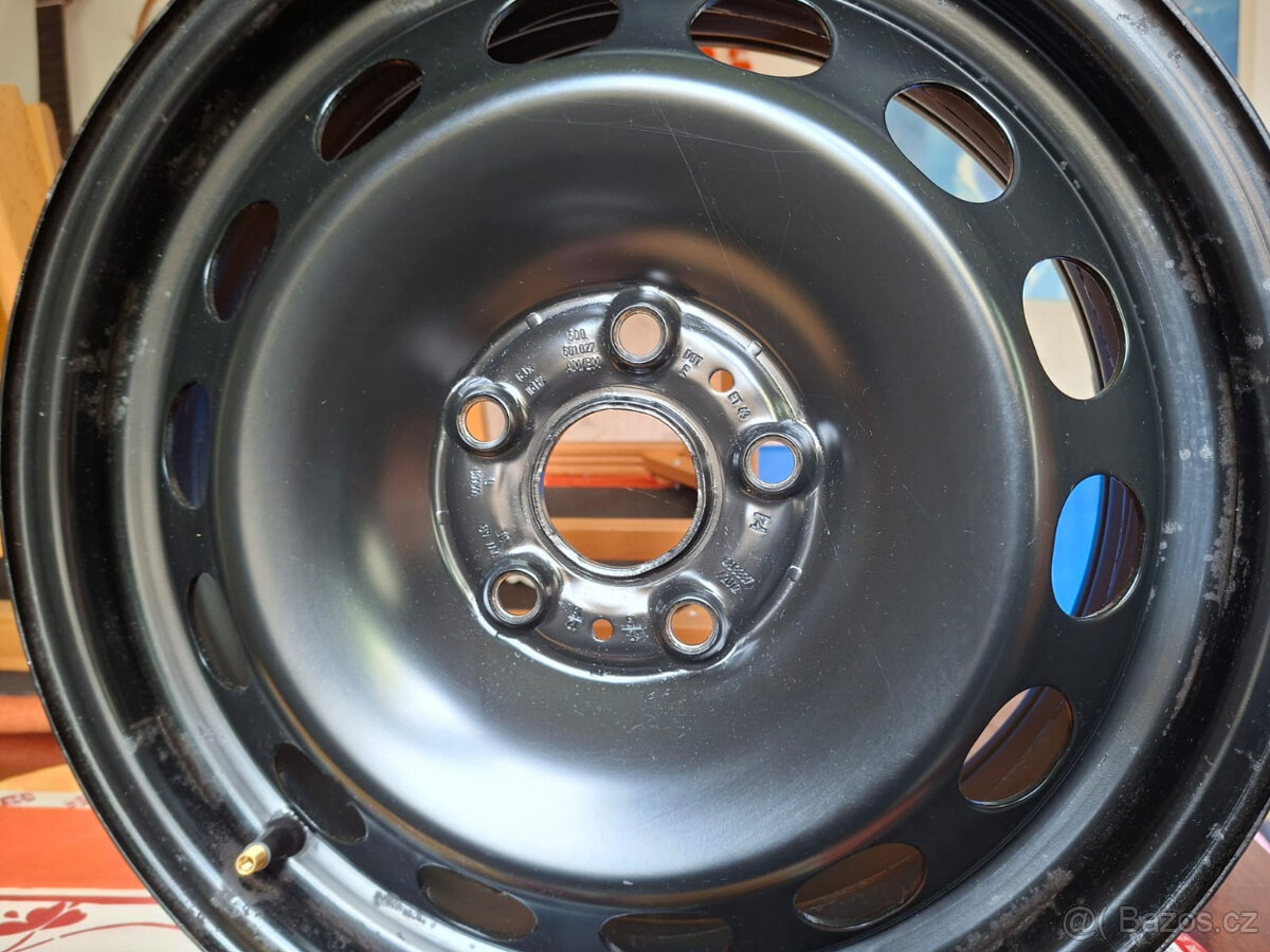 Zimní pneu 215/60/16 - 16