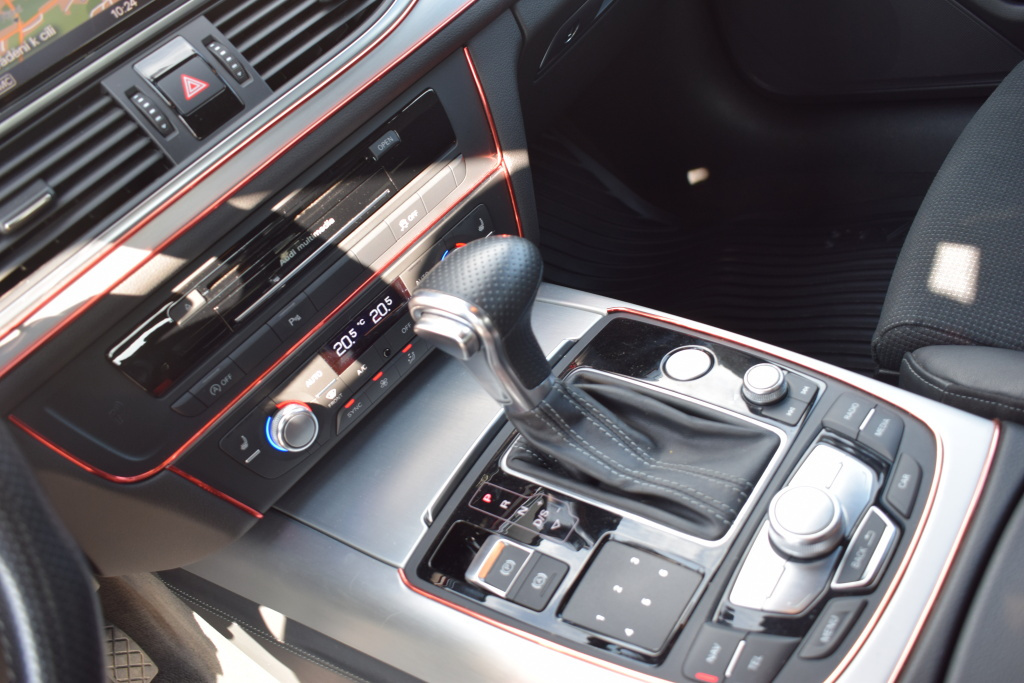 Audi A6 Avant 3.0 TDI 180kW, Navi, S-Line, BiXenony, Quattro - 16