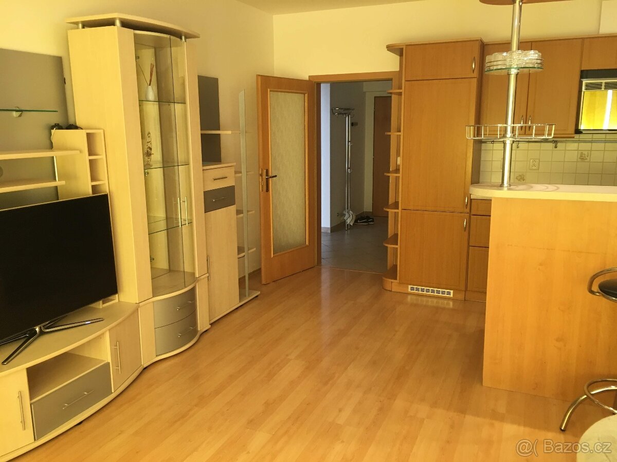 Moderní stylová obývací stěna s podsvícením - 16