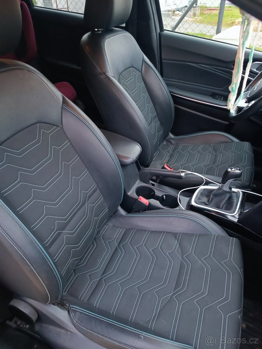 Kia Ceed SW Edice 30 - 16