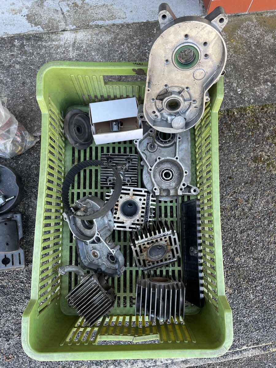 Babetta 207 + díly a výfuk - 16