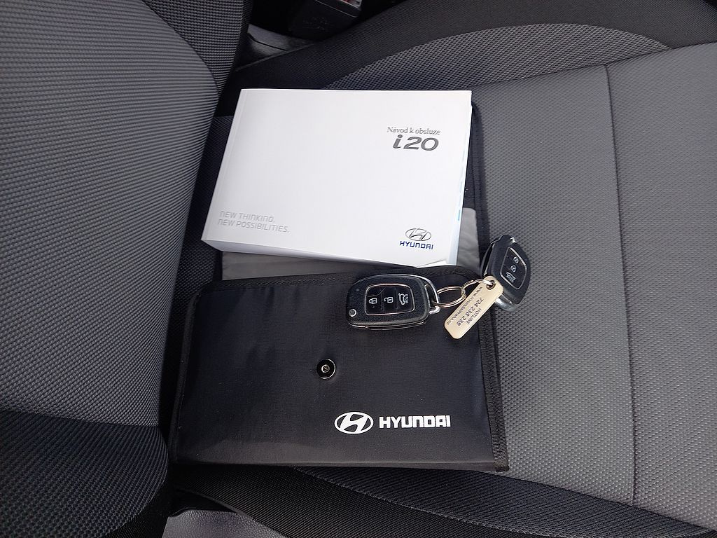 Hyundai i20 1,25i klima+ČR+37000kmTOPSTAV - 16