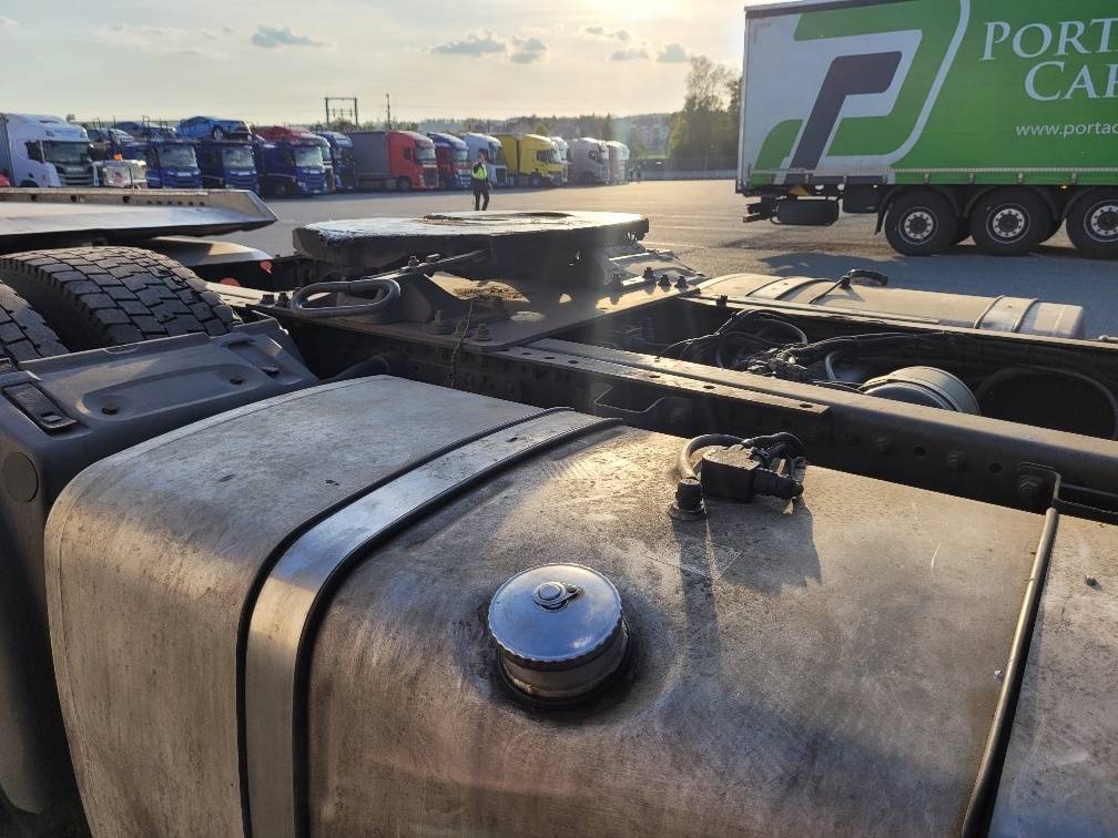 Man TGA.18.480 na náhradní díly - 16