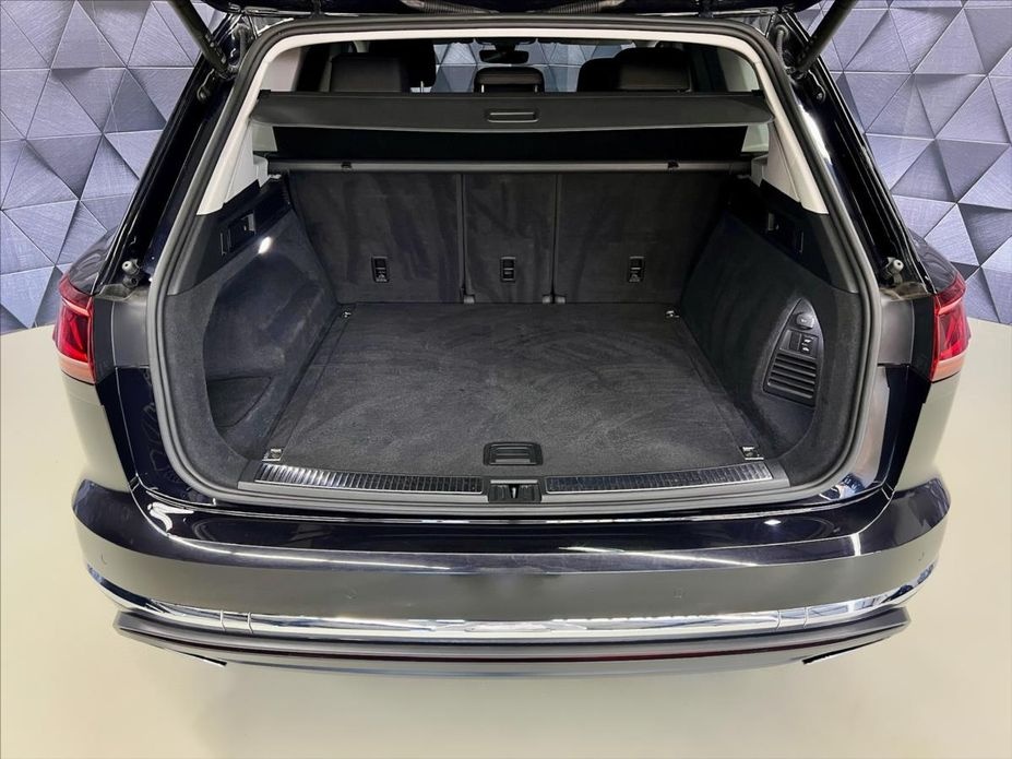 Volkswagen Touareg 3.0 TDI 210KW 4M ELEGANCE,VZDUCH,IQ.LIGHT - 16