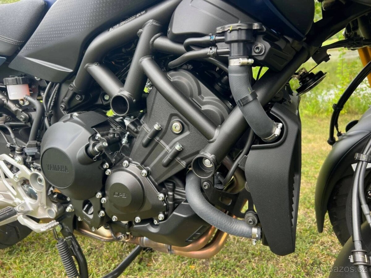 Yamaha Niken GT 2.299 km - 16