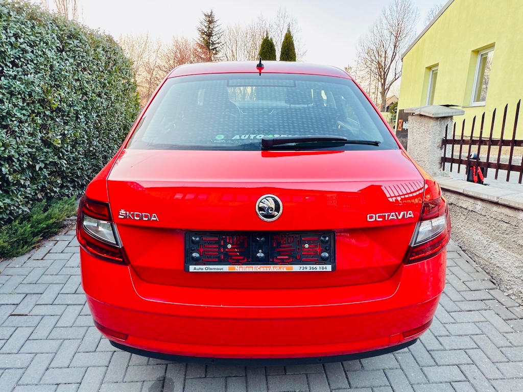 ŠKODA OCTAVIA 3 FC 1,6TDi STYLE DSG Koup.ČR,1.majitel,NAVI - 16