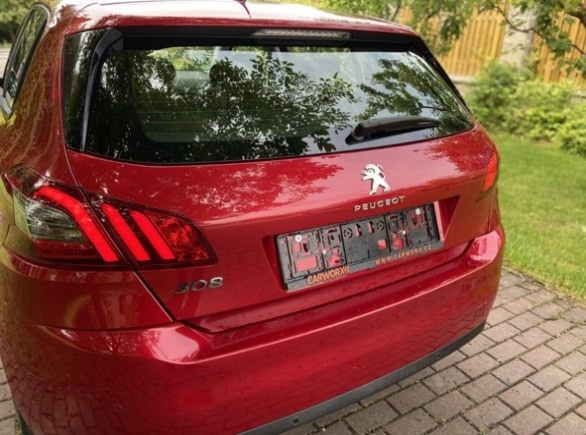 Peugeot 308 1.2PT 96kw ihned - 16