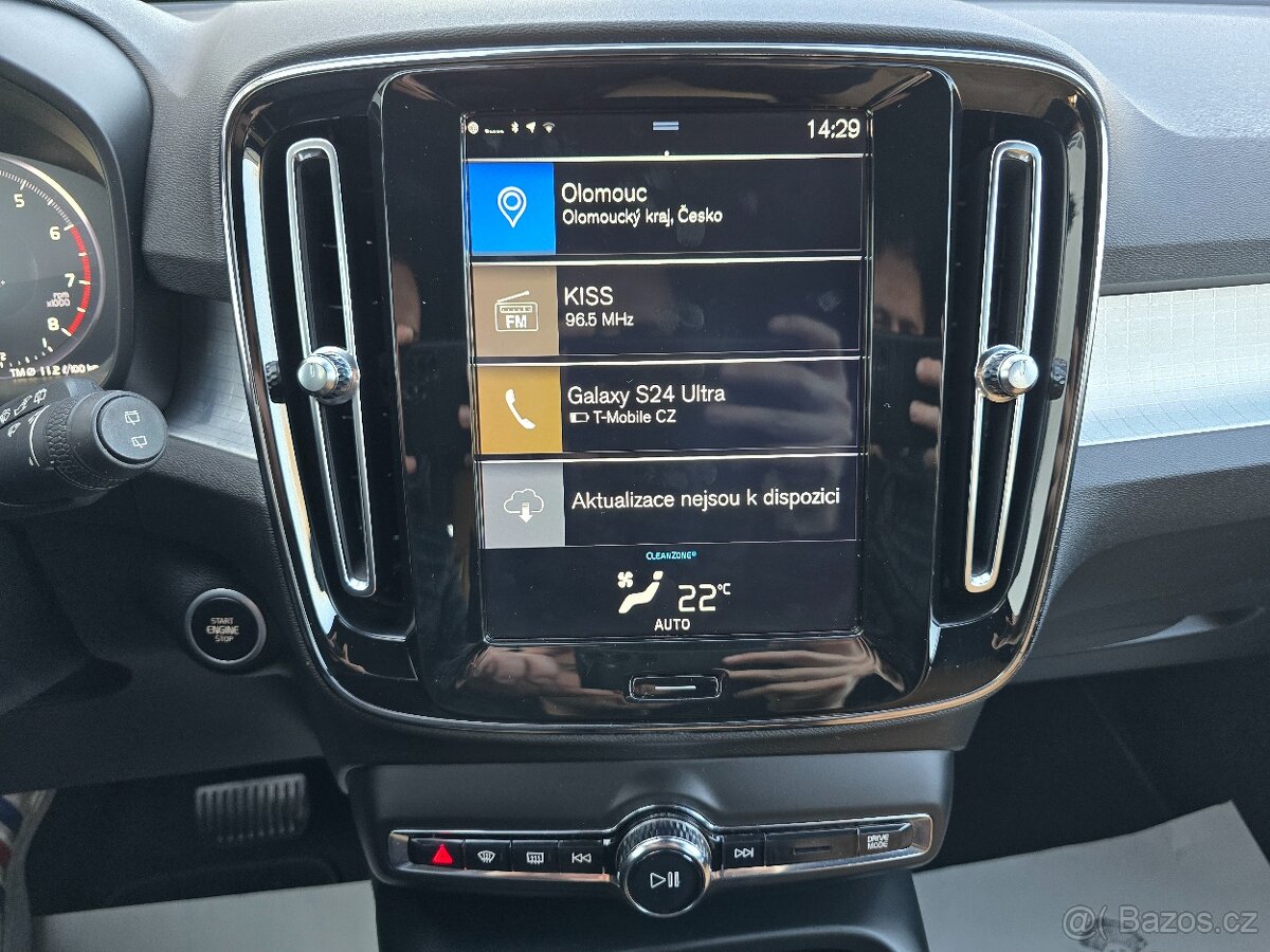 VOLVO XC40 2,0 182kW T5 AWD MOMENTUM Auto ČR 2019 LED + KŮŽE - 16