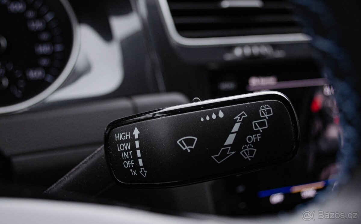 Volkswagen Golf e - 16