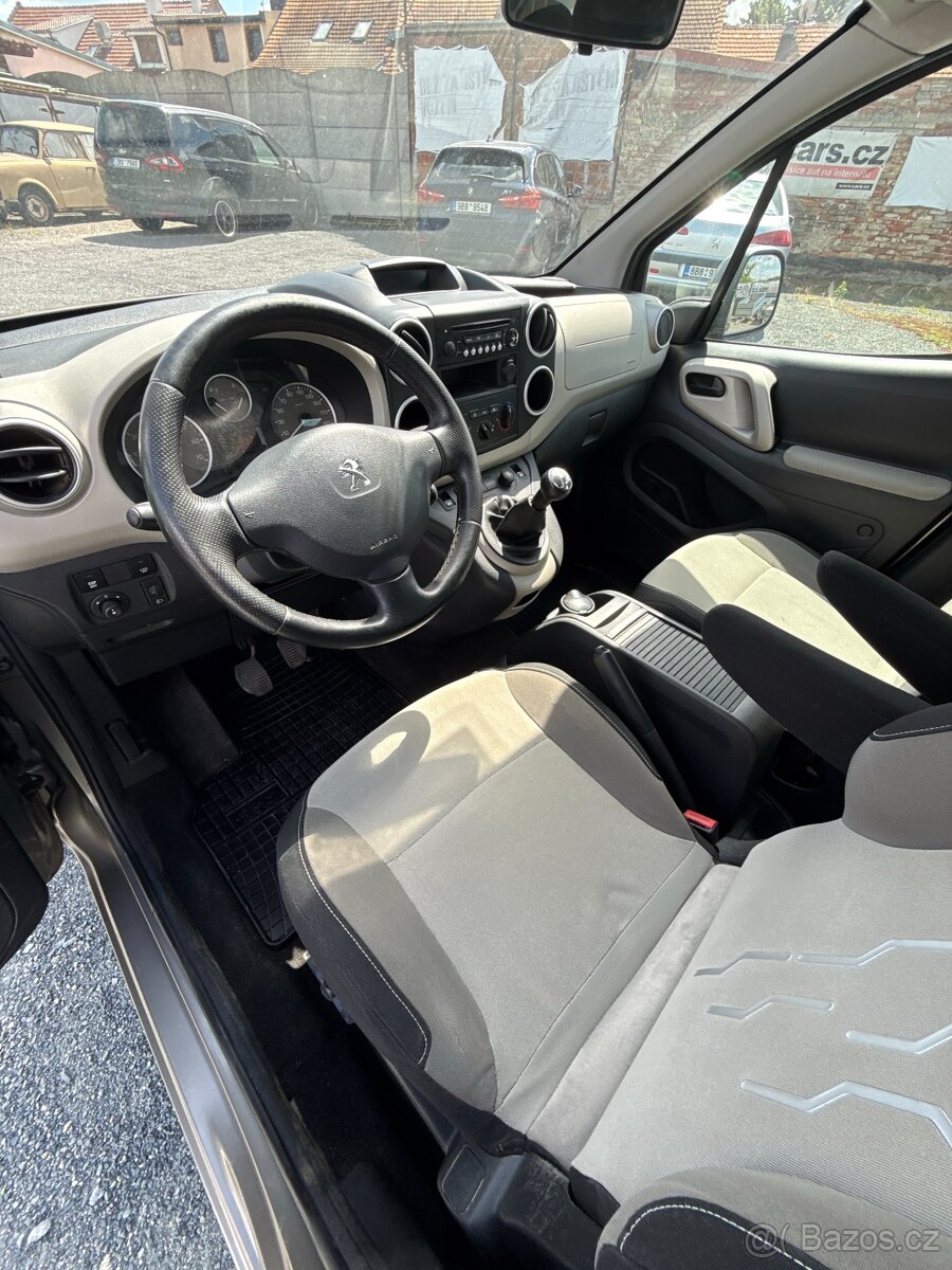 Peugeot Partner Tepee 1.6 HDI 68kW 5-MÍST 2x ŠOUPAČKY - 16