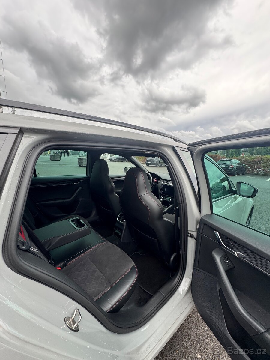 Škoda Octavia 3rs 245 - 16