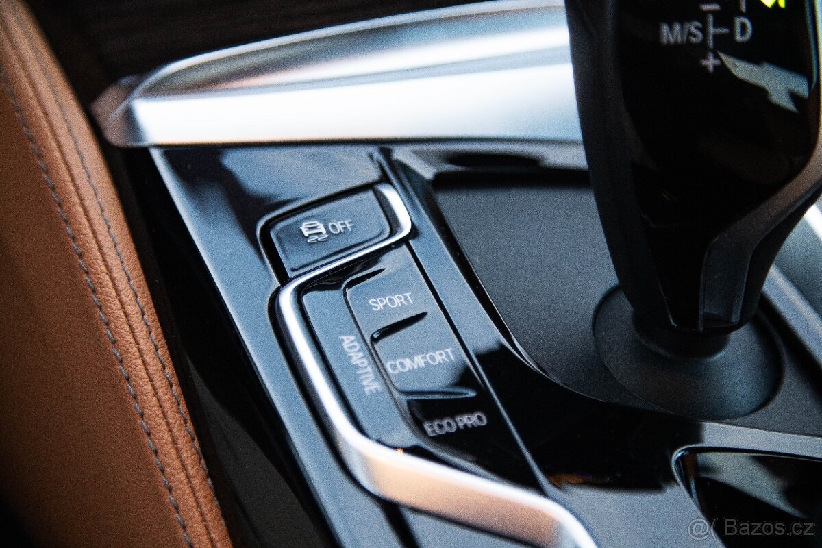 BMW 530d xDrive - M Sport, LED, ACC, Dakota, Servis - 16