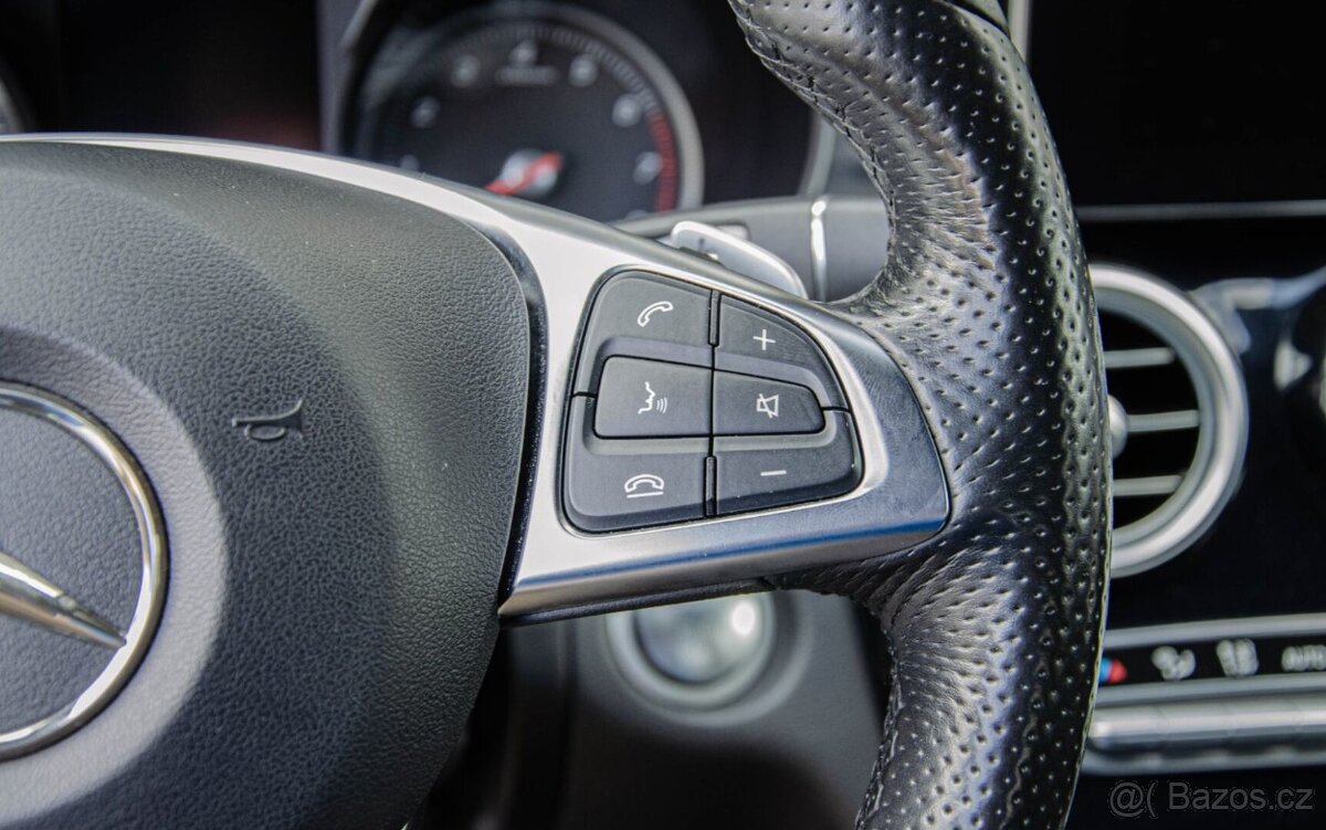 Mercedes-Benz C400 trieda Sedan 4matic A/T - 16