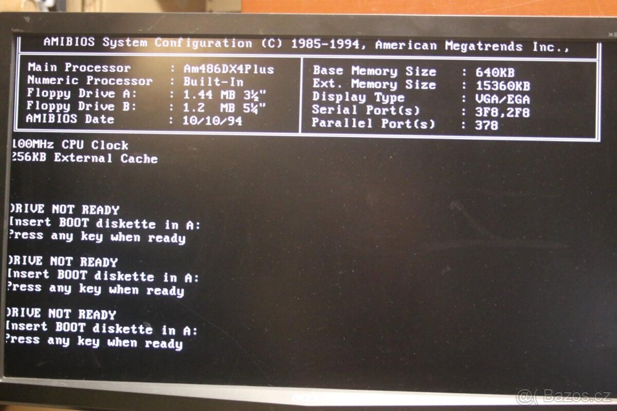 MUZEUM PC - Staré PC - 486DX4 Plus - 16