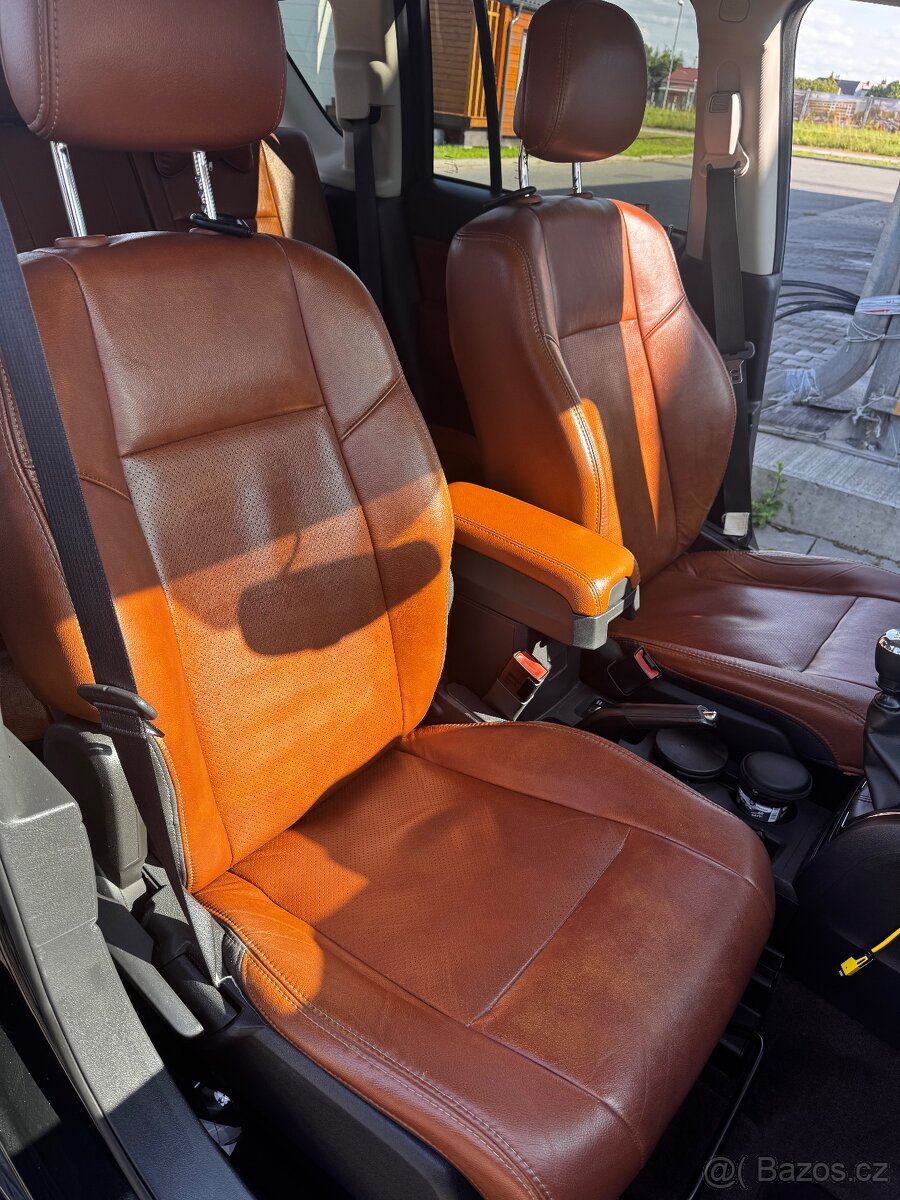 Prodám Jeep Compass - 16