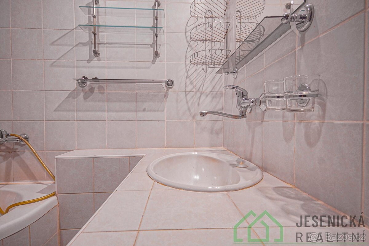Prodej bytové jednotky 3+kk ve městě Jeseník - 16