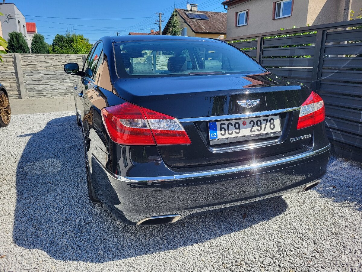 Hyundai Genesis V6 2012 246kw RWD - 16