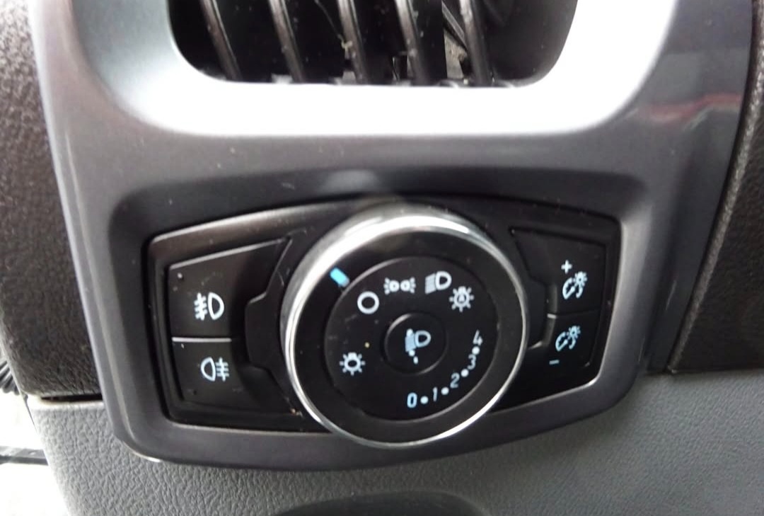 Ford Tranzit custom - 16