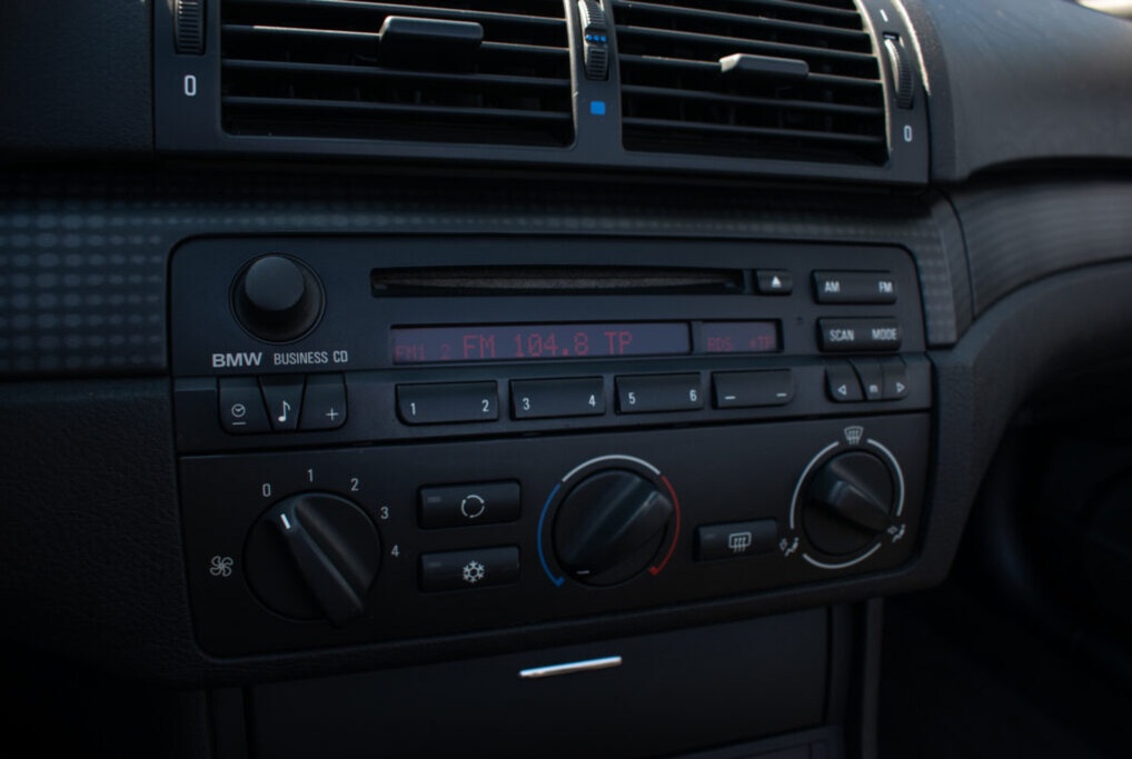 BMW Rad 3 Cabrio 320Ci radový 6-valec - 16