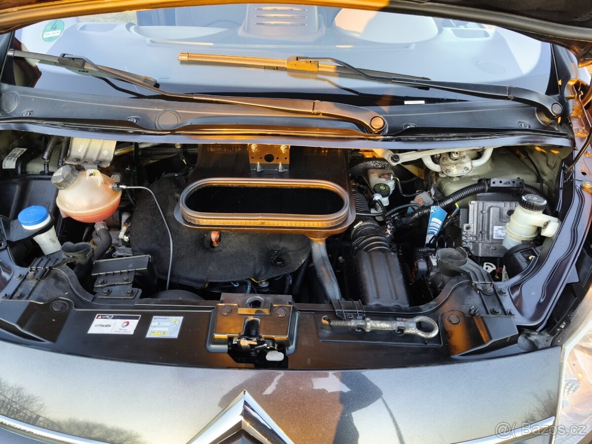 CITROEN JUMPY VAGABOUND 2,0HDI 120KW 7 MÍST R.V.2011 - 16