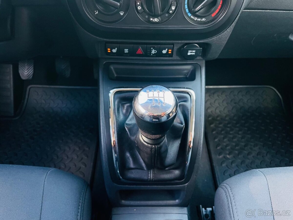 Jeep Compass 2.0D 4x4 MANUÁL SENZORY VÝHŘEV TAŽNÉ - 16