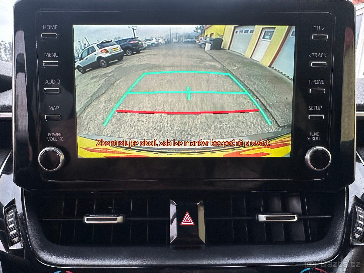 Toyota Corolla 2.0 Hybrid/1MAJ/Serv.Knih - 16