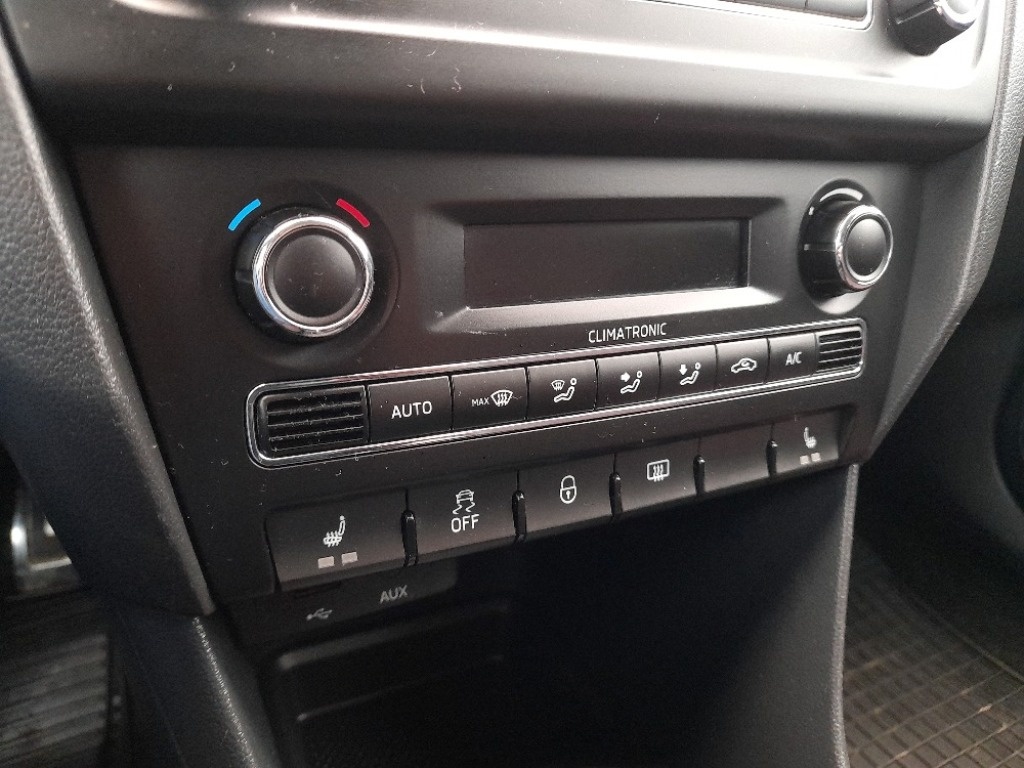 Škoda Rapid 1,6 TDI 66 KW STK AC KM - 16