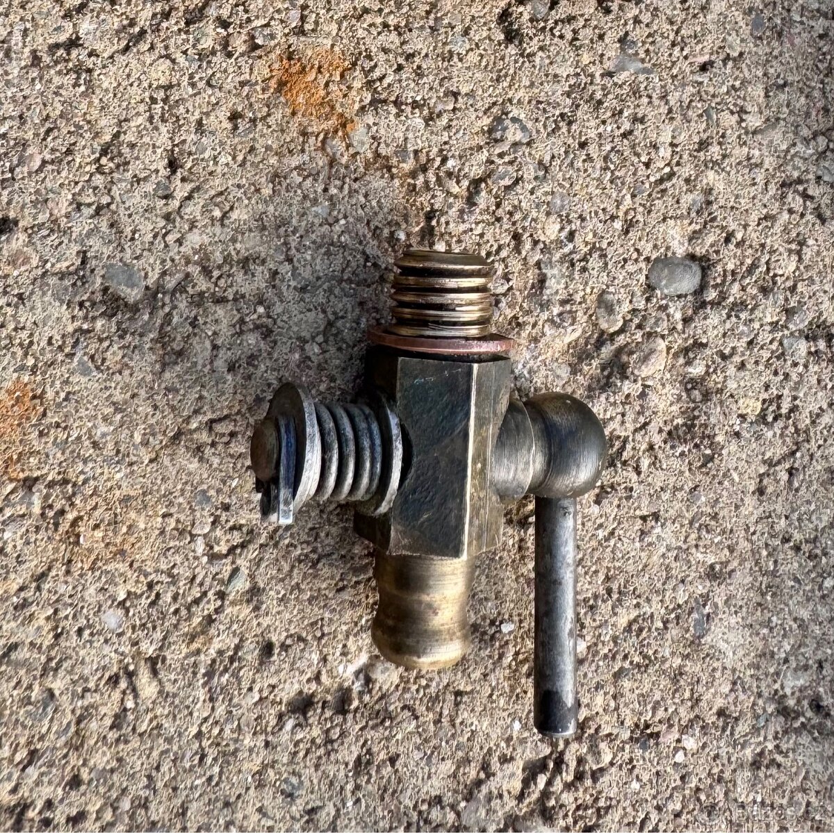 Stadion a Jawetta - nádrž a příslušenství - 16