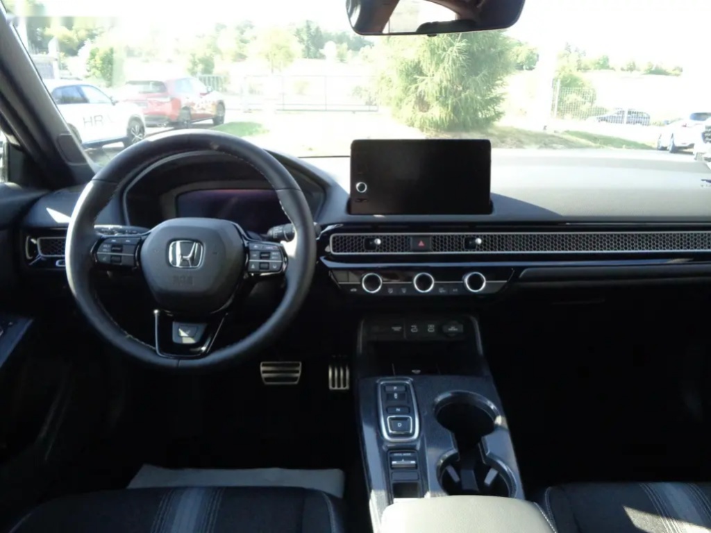 Honda Civic, 2,0 e:HEV Sport VÝPRODEJ - 16