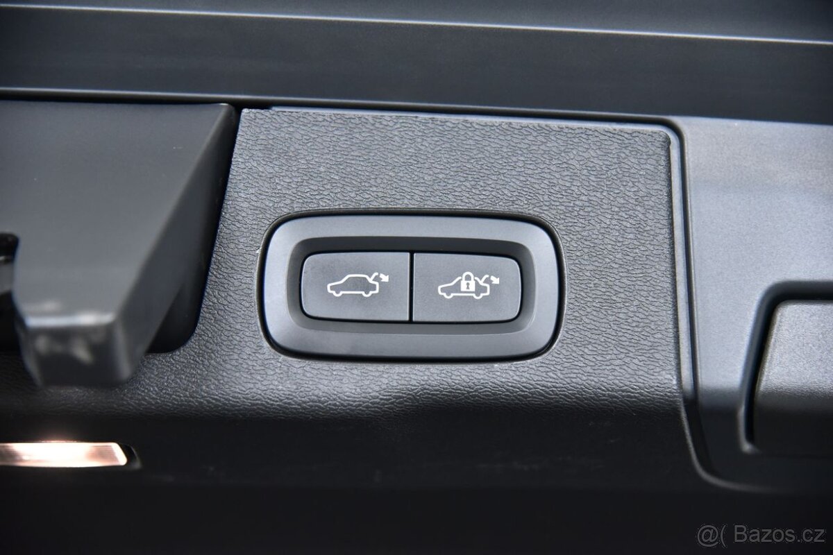 XC60 2.0 B4 mHEV R-Design AWD A/T, Full LED, Tempomat - 16