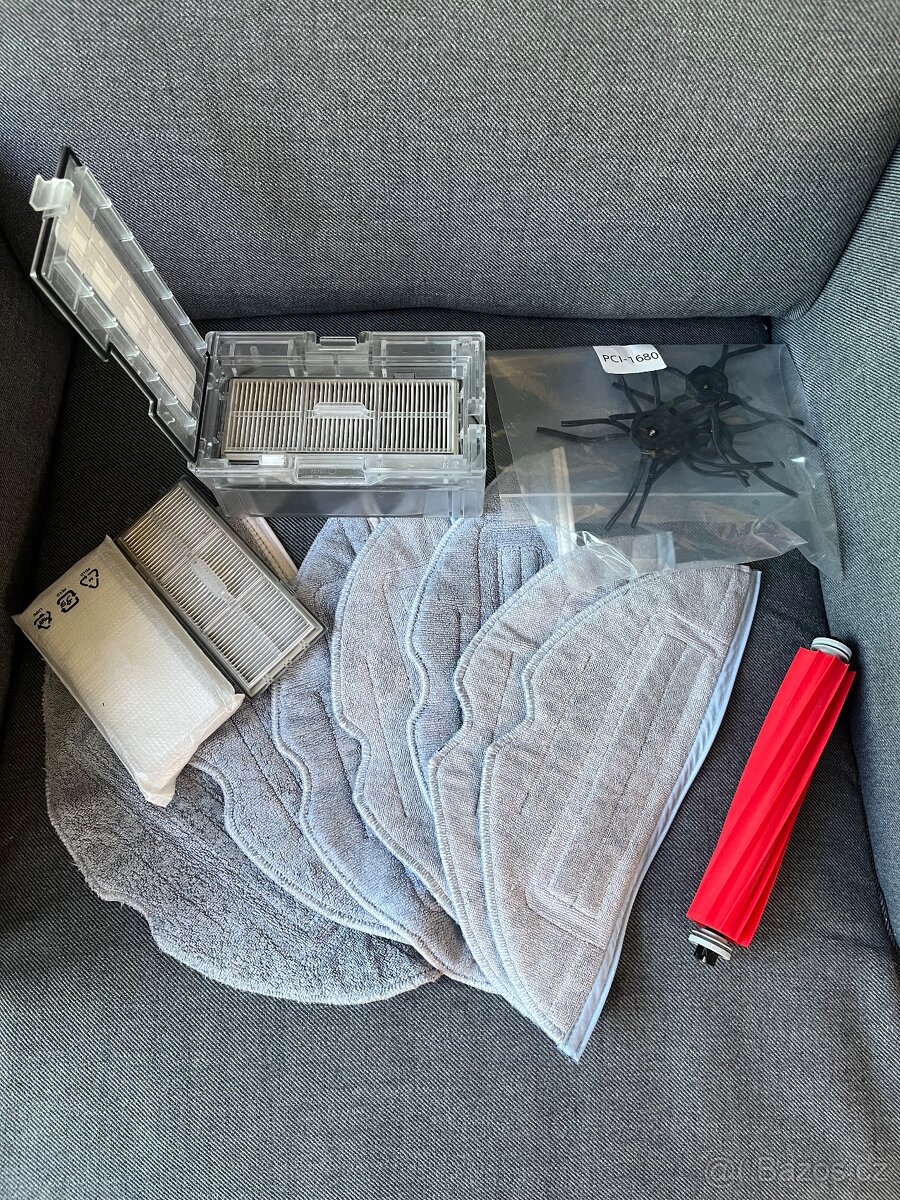 Robotický vysavač s mopem Roborock S7 MaxV černý s kamerou a - 16