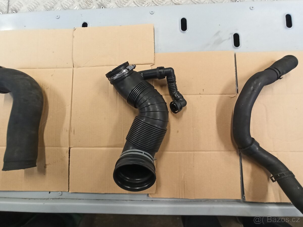 ŠKODA OCTAVIA 2. - 2.0TDi 125KW BMN - PŘÍSLUŠENSTVÍ MOTORU - 16