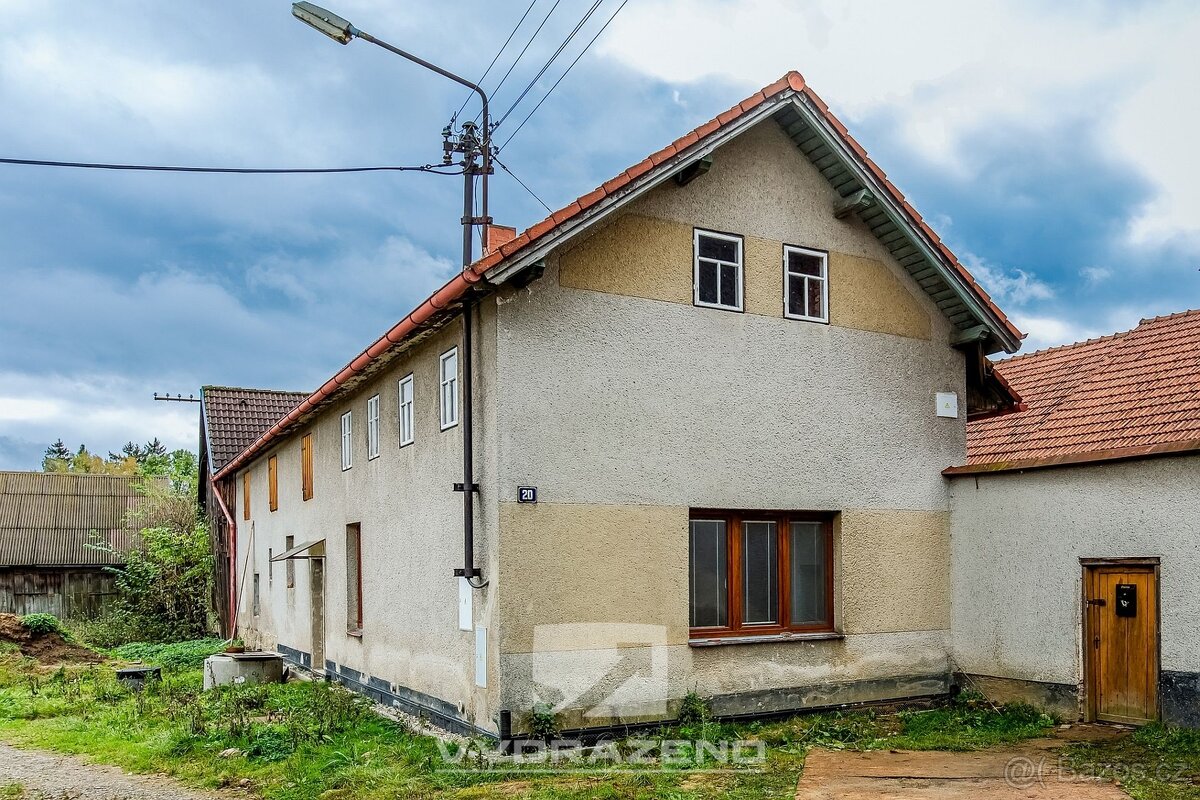 Dům (242 m2) s byty 4+kk (95,4 m2) a 3+kk (146,8 m2) v OV, Č - 16