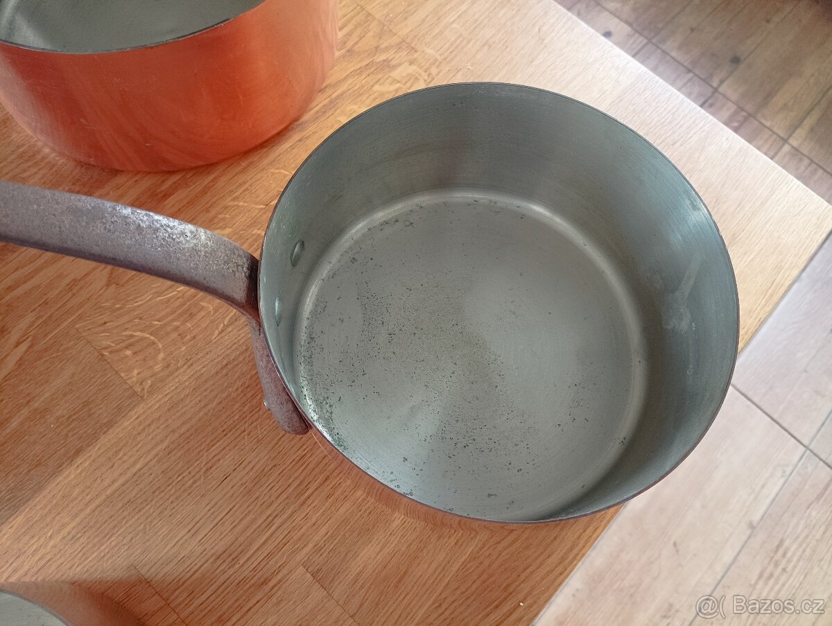 KVALITNÍ MĚDĚNÉ HRNCE TOURNUS FRANCIE 70. LÉTA - 16