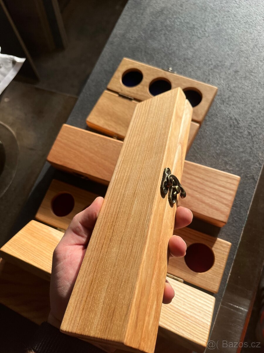 Krásné dřevěné etue - 16