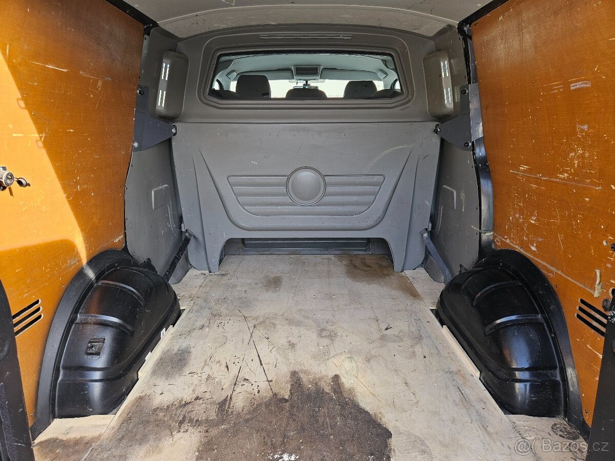 VW TRANSPORTER 2.0TDI 103KW DSG 2010 5MÍST - 16