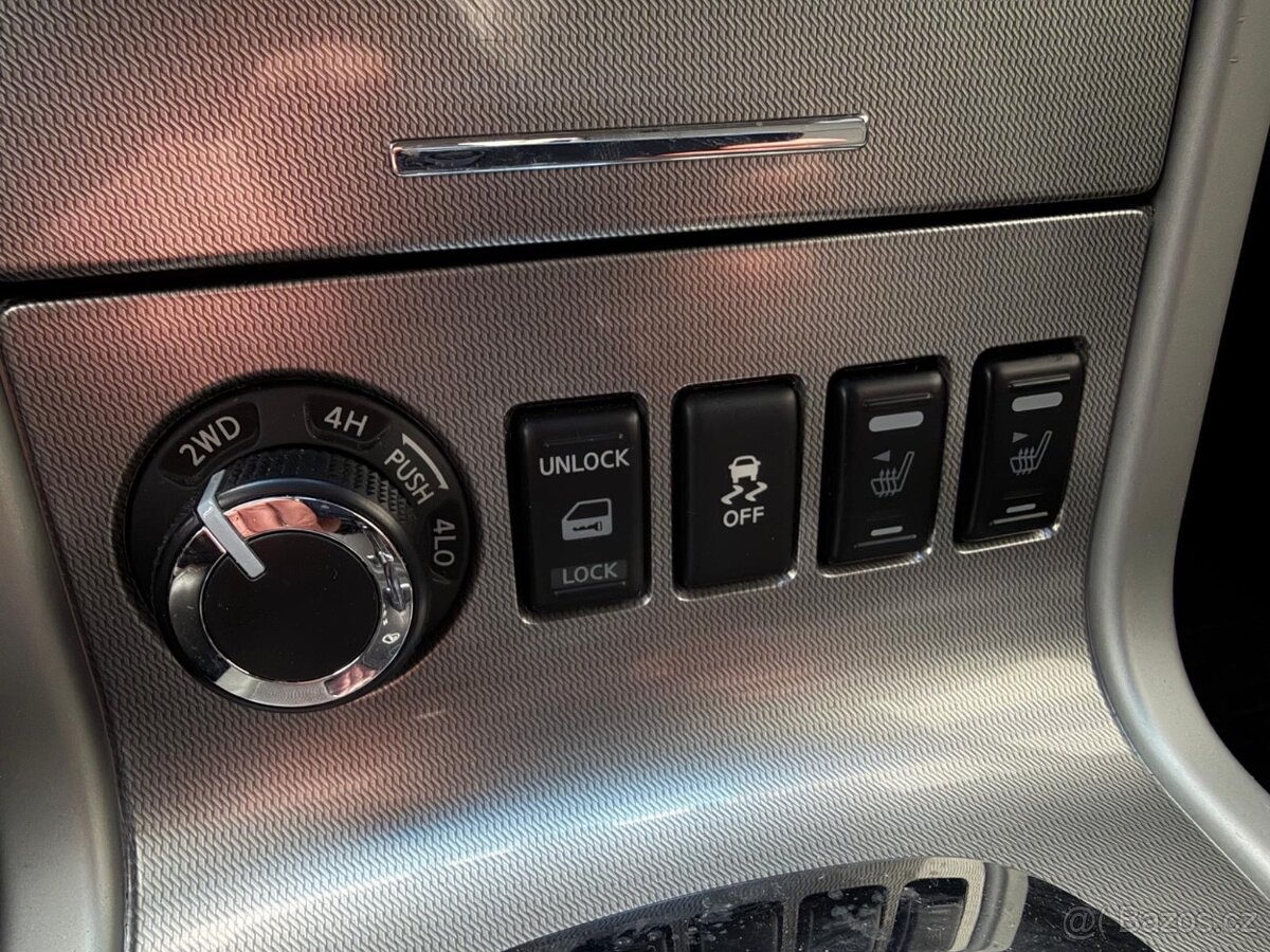 Nissan Navara 3,0 DCi V6 4WD/automat/35 tkm - 16