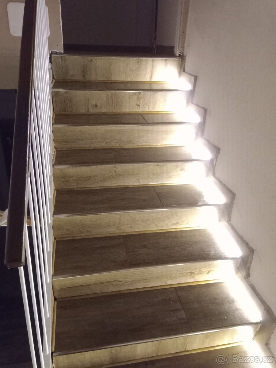 Rekonstrukce, zednické práce, výměna oken - 16