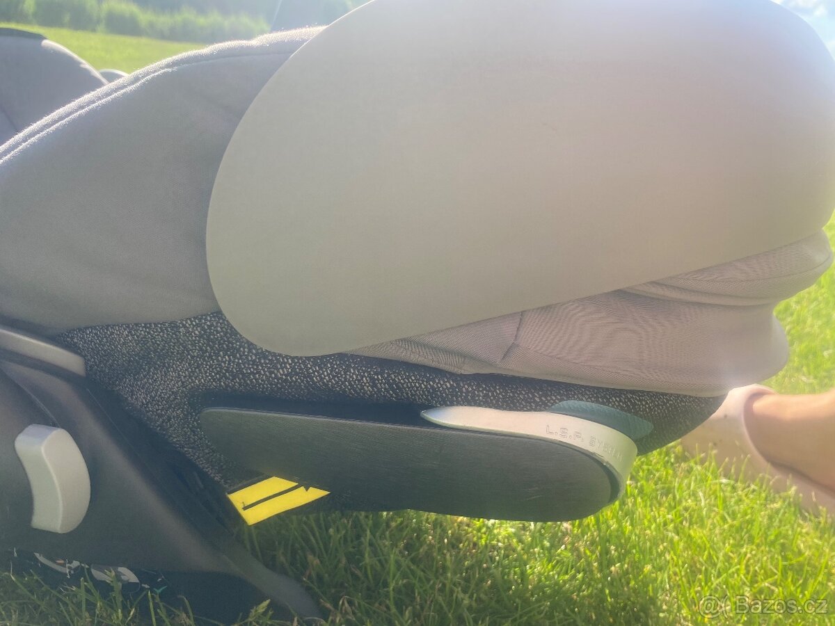 Autosedačka cloud Z i-size + otočný isofix + adaptéry - 16