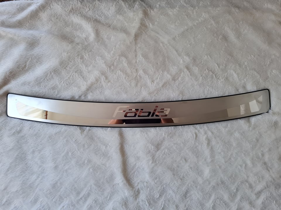 Lišta na kufor naraznik pre ŠKODA / VW - 16