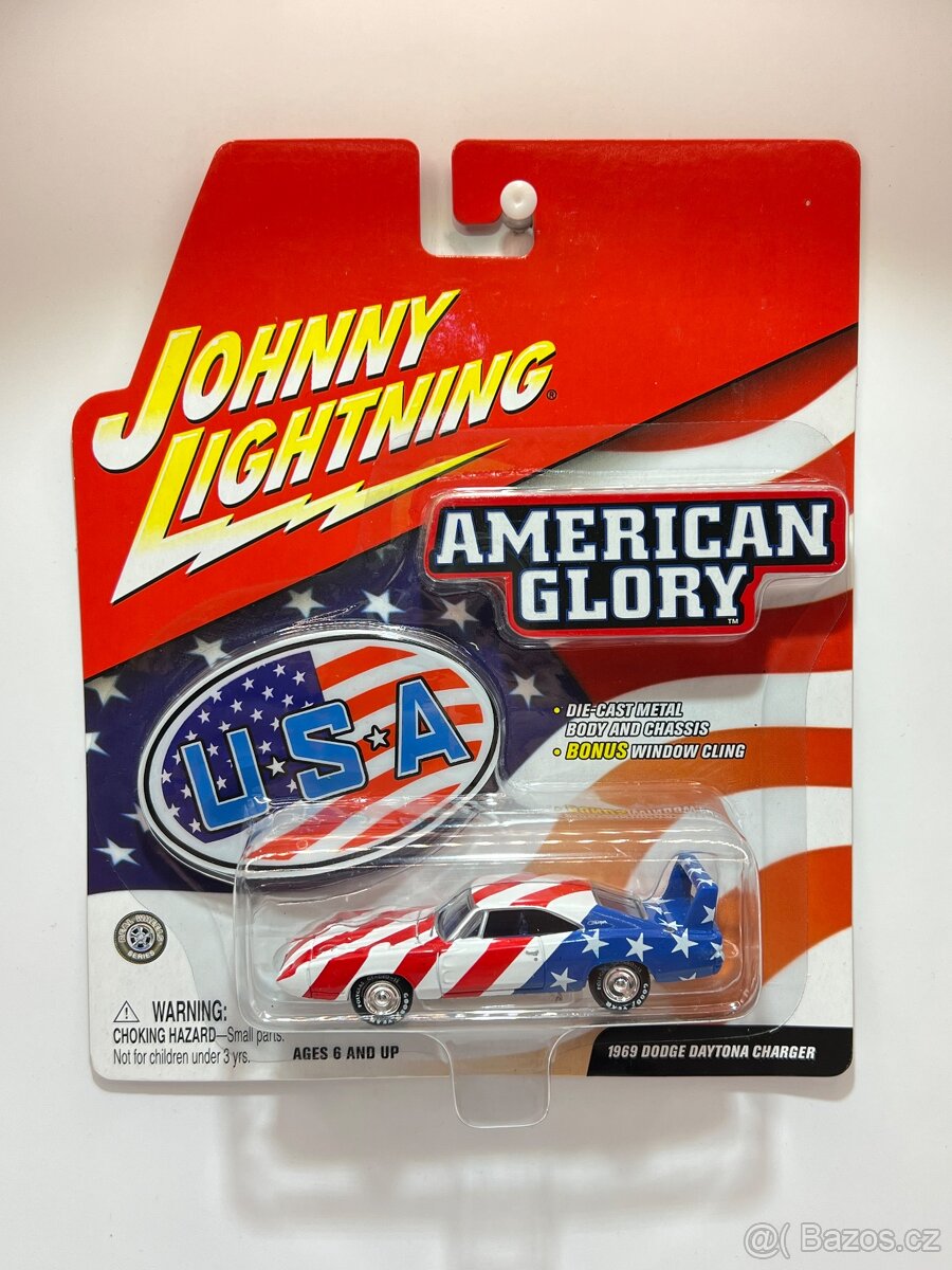 Modely 1:64 Johnny Lightning - 16