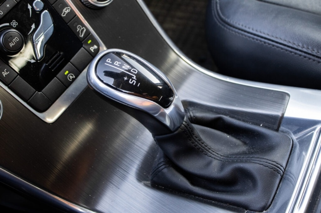 Volvo XC60 140kW (2015) - 16