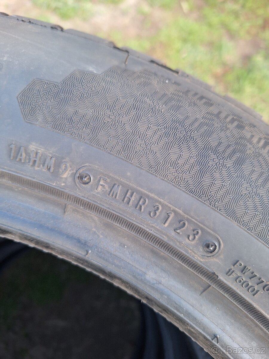 Prodam zimni pneu 235/55 r20 více sad Toyota Lexus - 16