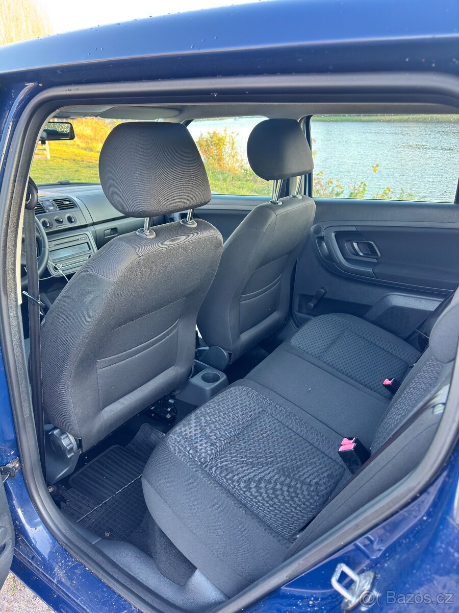 Skoda Fabia Ambiente 2011 - 16