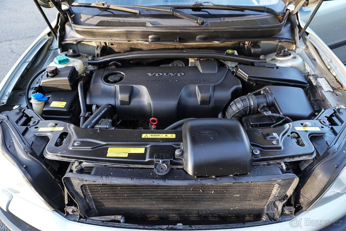 Volvo XC90 2,4D D5 EXECUTIVE AWD - 16