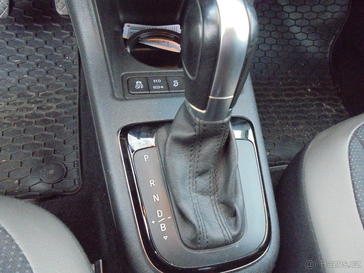 Volkswagen E- UP - 16