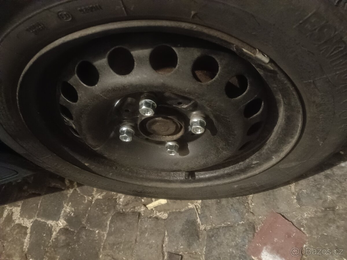 Suzuki Swift sedan, nová STK - 16