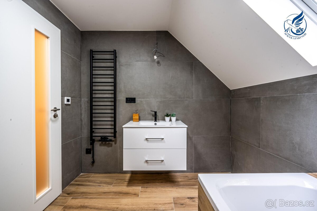 Prodej RD Řepníky se stodolou - 16