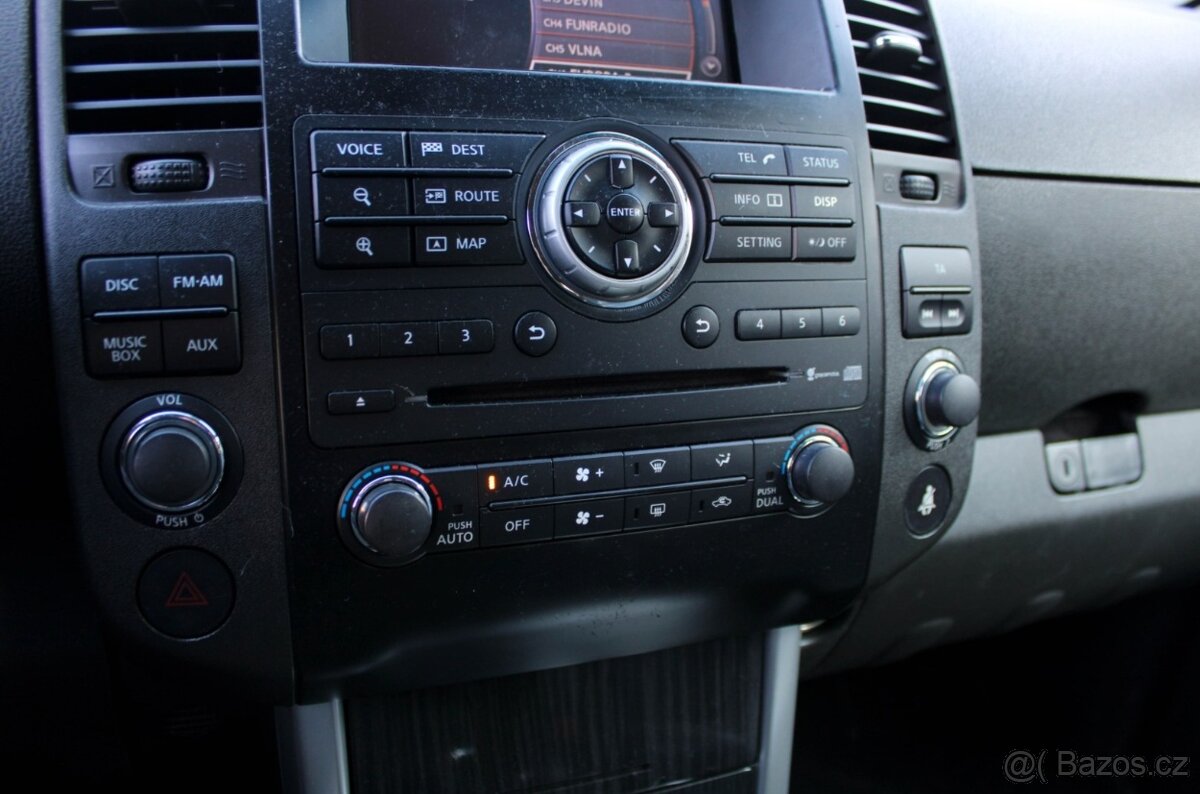 Nissan Pathfinder 3.0 V6 A/T 7MIEST - 16